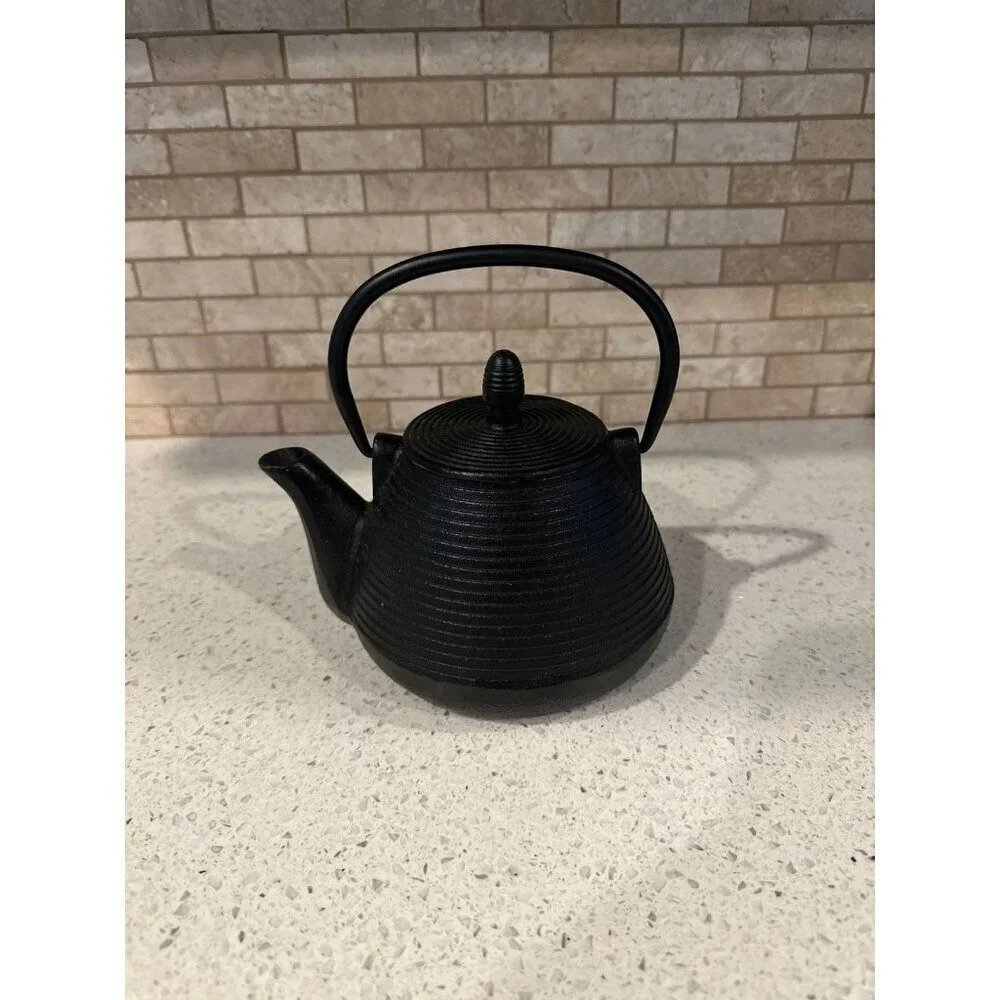 Cast Iron Japanese Black Ribbed Texture Tetsubin Teapot‎